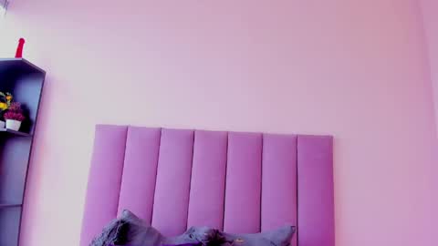 violet online show from 13, 4, 2026