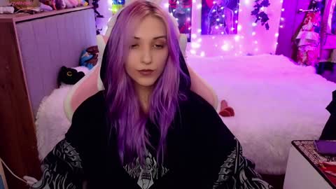 Snapshot of violet_noir_ chatting on 31, 1, 2025 Deya online show from 31, 1, 2025