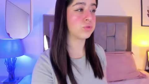 Violet Nova online show from 25, 6, 2026