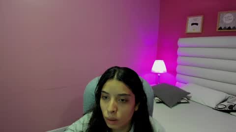 violet_sinclair online show from 1, 4, 2026