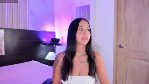 Snapshot of violet_spencer chatting on 22, 1, 2025 Violeta online show from 22, 1, 2025