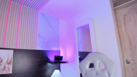 Snapshot of violet_spencer chatting on 5, 2, 2025 Violeta online show from 5, 2, 2025