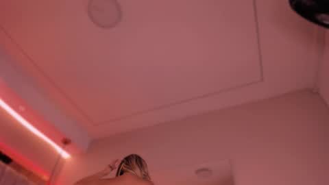 Snapshot of violeta_abel chatting on 13, 9, 2025 Violeta online show from 13, 9, 2025