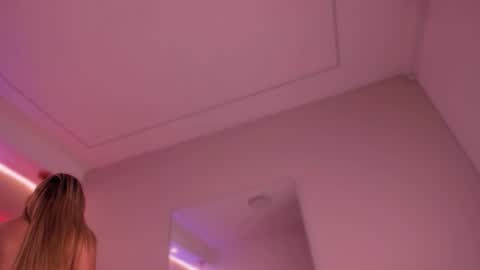 Snapshot of violeta_abel chatting on 28, 9, 2025 Violeta online show from 28, 9, 2025