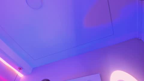 Snapshot of violeta_abel chatting on 7, 10, 2025 Violeta online show from 7, 10, 2025