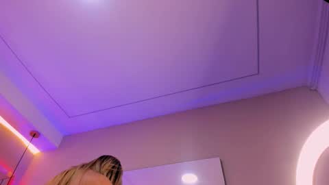 Violeta  online show from 29, 10, 2025