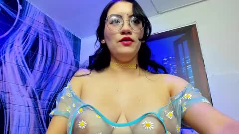     online show from 11, 3, 2025