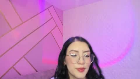 Snapshot of violeta_diazz chatting on 27, 10, 2025 online show from 27, 10, 2025