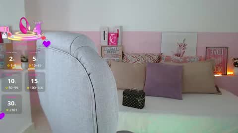 Violeta leon online show from 8, 3, 2025