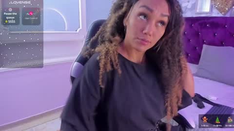 Snapshot of violeta_medina chatting on 30, 1, 2025 violeta_medina online show from 30, 1, 2025