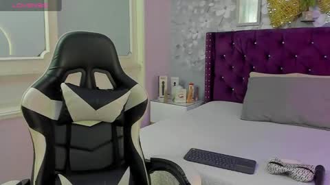 Snapshot of violeta_medina chatting on 20, 2, 2025 violeta_medina online show from 20, 2, 2025