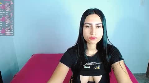 Snapshot of violeta_rouses chatting on 6, 10, 2025 violeta_rouses online show from 6, 10, 2025
