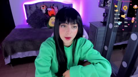 Snapshot of violetaarey chatting on 24, 1, 2025 Violeta  Help me reach 150 thumbs up    online show from 24, 1, 2025