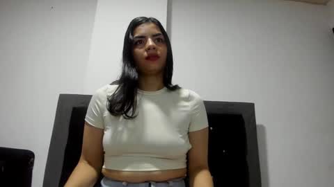 VioletaDums online show from 7, 3, 2025