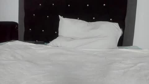 VioletaDums online show from 12, 3, 2025