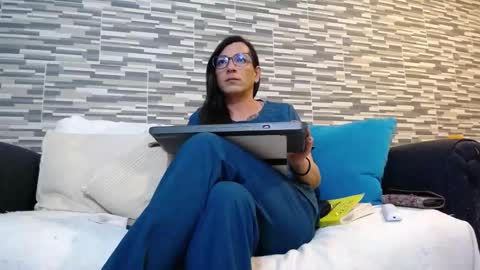 Snapshot of violetagomez_co chatting on 4, 11, 2025 Violeta Gmez online show from 4, 11, 2025