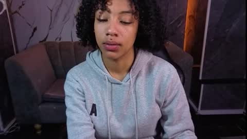 Snapshot of violeth_b chatting on 14, 3, 2026 violeth_b online show from 14, 3, 2026