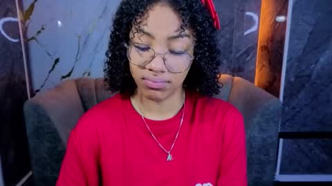Snapshot of violeth_b chatting on 18, 3, 2026 violeth_b online show from 18, 3, 2026