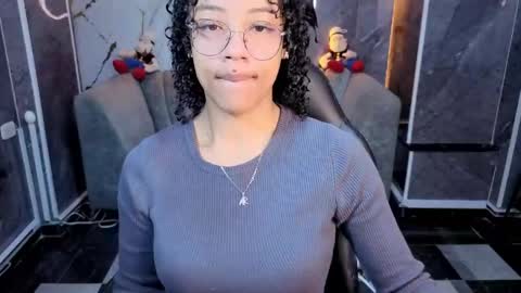 Snapshot of violeth_b chatting on 14, 4, 2026 violeth_b online show from 14, 4, 2026