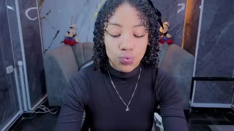 Snapshot of violeth_b chatting on 8, 5, 2026 violeth_b online show from 8, 5, 2026