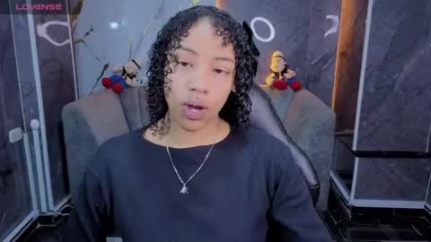 Snapshot of violeth_b chatting on 11, 5, 2026 violeth_b online show from 11, 5, 2026
