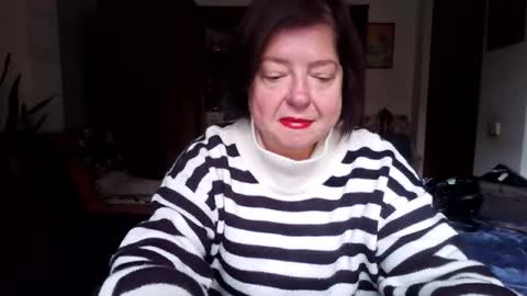 Snapshot of violetpulse chatting on 21, 10, 2025 violetpulse online show from 21, 10, 2025