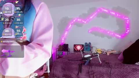 Snapshot of violetqs chatting on 27, 9, 2025 online show from 27, 9, 2025