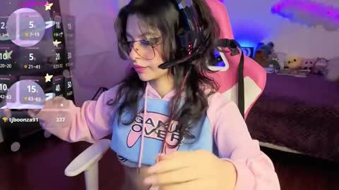 Snapshot of violetqs chatting on 28, 11, 2025 online show from 28, 11, 2025