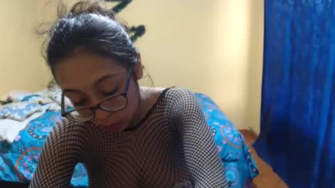 Violet777  online show from 9, 12, 2024
