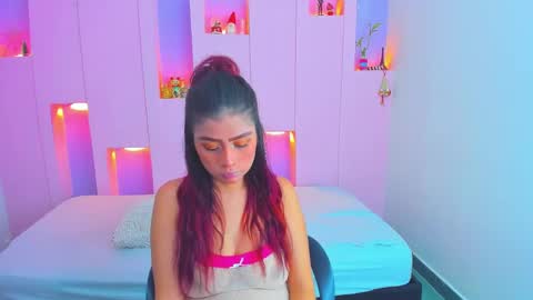 Snapshot of violetsmith7 chatting on 29, 12, 2024 violetsmith online show from 29, 12, 2024