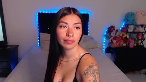 Snapshot of violett_flowers chatting on 24, 1, 2025 violeta online show from 24, 1, 2025