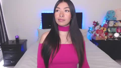 Snapshot of violett_flowers chatting on 30, 1, 2025 violeta online show from 30, 1, 2025