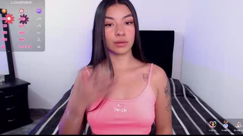 Snapshot of violett_flowers chatting on 25, 9, 2025 violeta online show from 25, 9, 2025