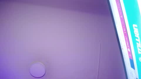 violett_queen122 online show from 30, 9, 2025