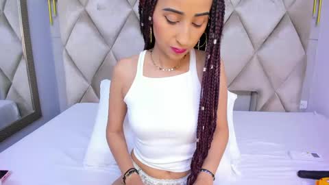 Violett  online show from 16, 4, 2026