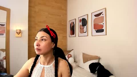 Snapshot of violetta_90_ chatting on 19, 10, 2025 Violeta online show from 19, 10, 2025