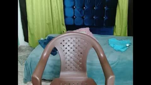 Snapshot of violetta_dreams chatting on 7, 11, 2025 violetta_dreams online show from 7, 11, 2025