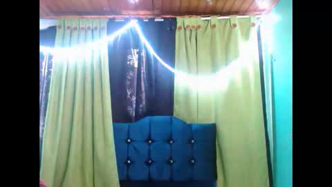 violetta_dreams online show from 15, 4, 2026