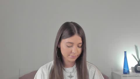 violetta_finch online show from 22, 2, 2025