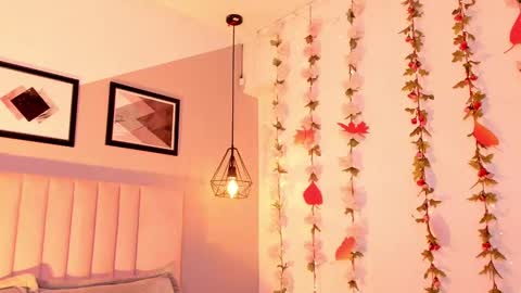 Violetta nur online show from 7, 12, 2024