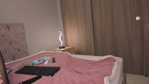 Snapshot of violetta_swift_ chatting on 29, 12, 2024 violetta independent model online show from 29, 12, 2024