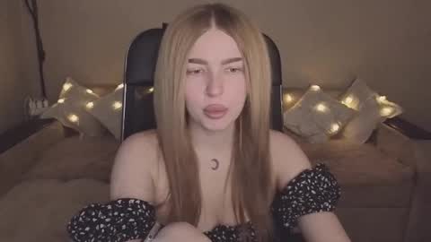 ViolettaOtis online show from 10, 11, 2025