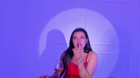 Snapshot of violettarousee chatting on 20, 5, 2026 violettarousee online show from 20, 5, 2026