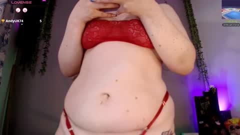 Snapshot of violettasexycam chatting on 11, 10, 2025 violetafetish online show from 11, 10, 2025