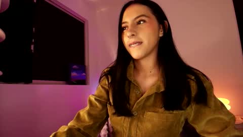 Violetta....Follow me in Twitter... online show from 15, 10, 2025