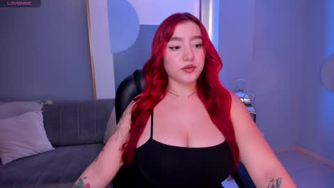 Violett Castel online show from 3, 3, 2025