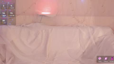 Violett Castel online show from 31, 10, 2025