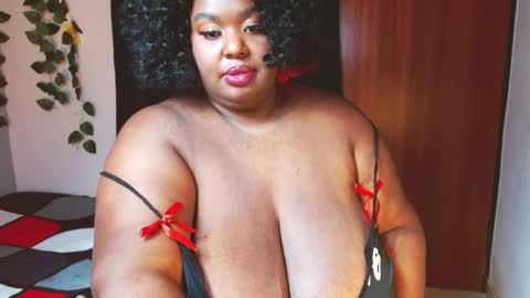 Snapshot of violette_plus chatting on 27, 12, 2024 Call me valeria online show from 27, 12, 2024