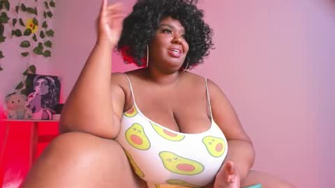 Snapshot of violette_plus chatting on 6, 11, 2025 Call me valeria online show from 6, 11, 2025