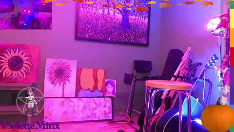 Snapshot of violetteminx chatting on 13, 10, 2025 Violette online show from 13, 10, 2025